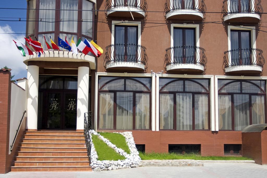 Rhc Royal Hotel Oradea Buitenkant foto